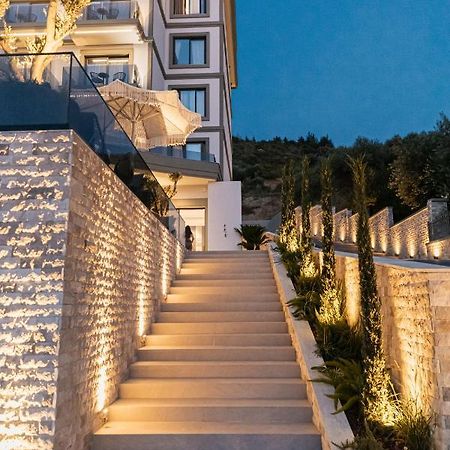 Mazarine Hotel, Vlore, Albania Радима Экстерьер фото