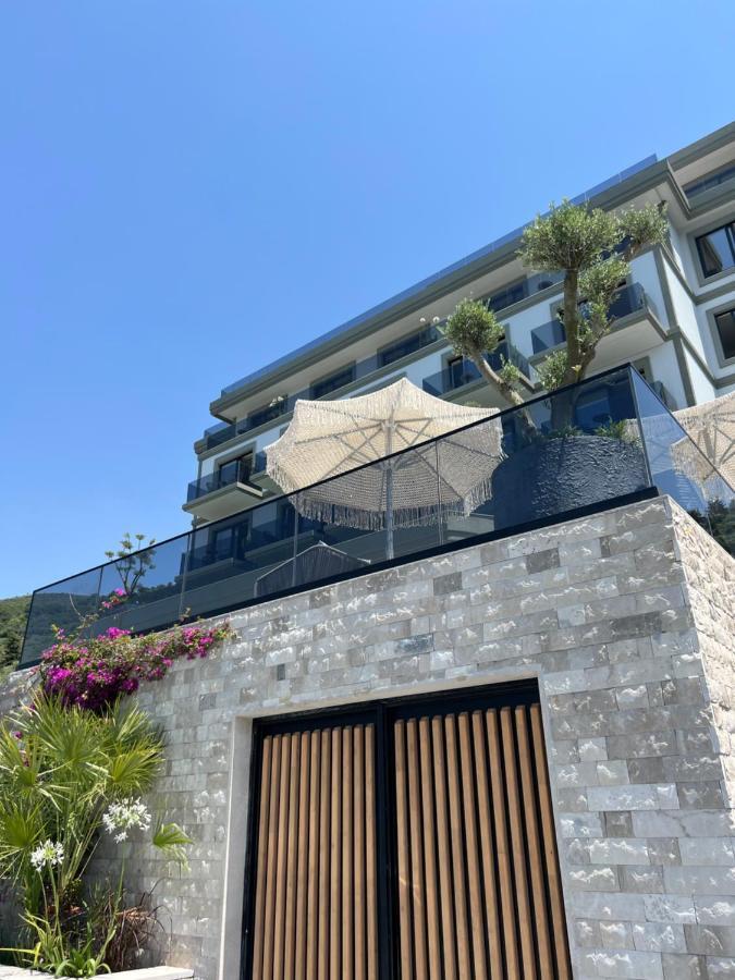 Mazarine Hotel, Vlore, Albania Радима Экстерьер фото