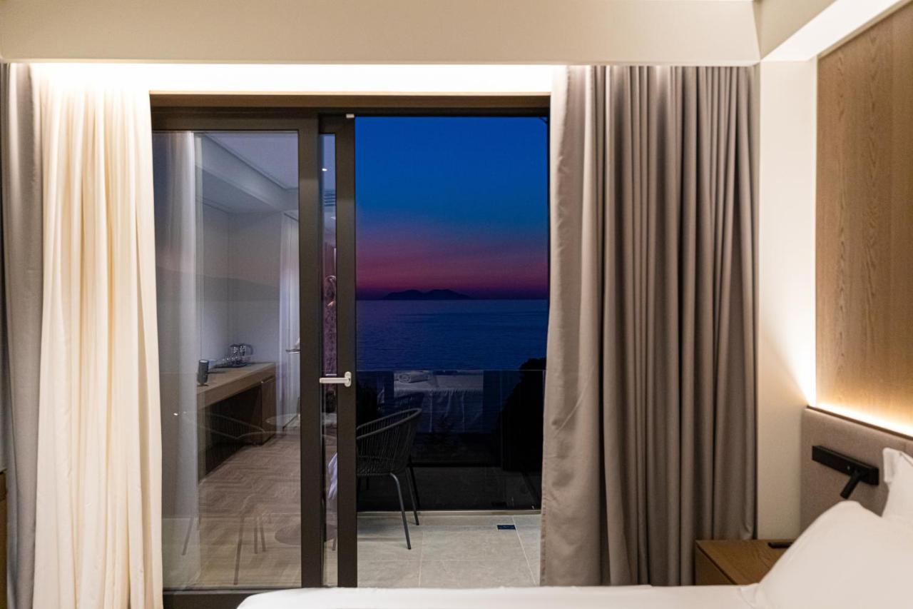 Mazarine Hotel, Vlore, Albania Радима Экстерьер фото