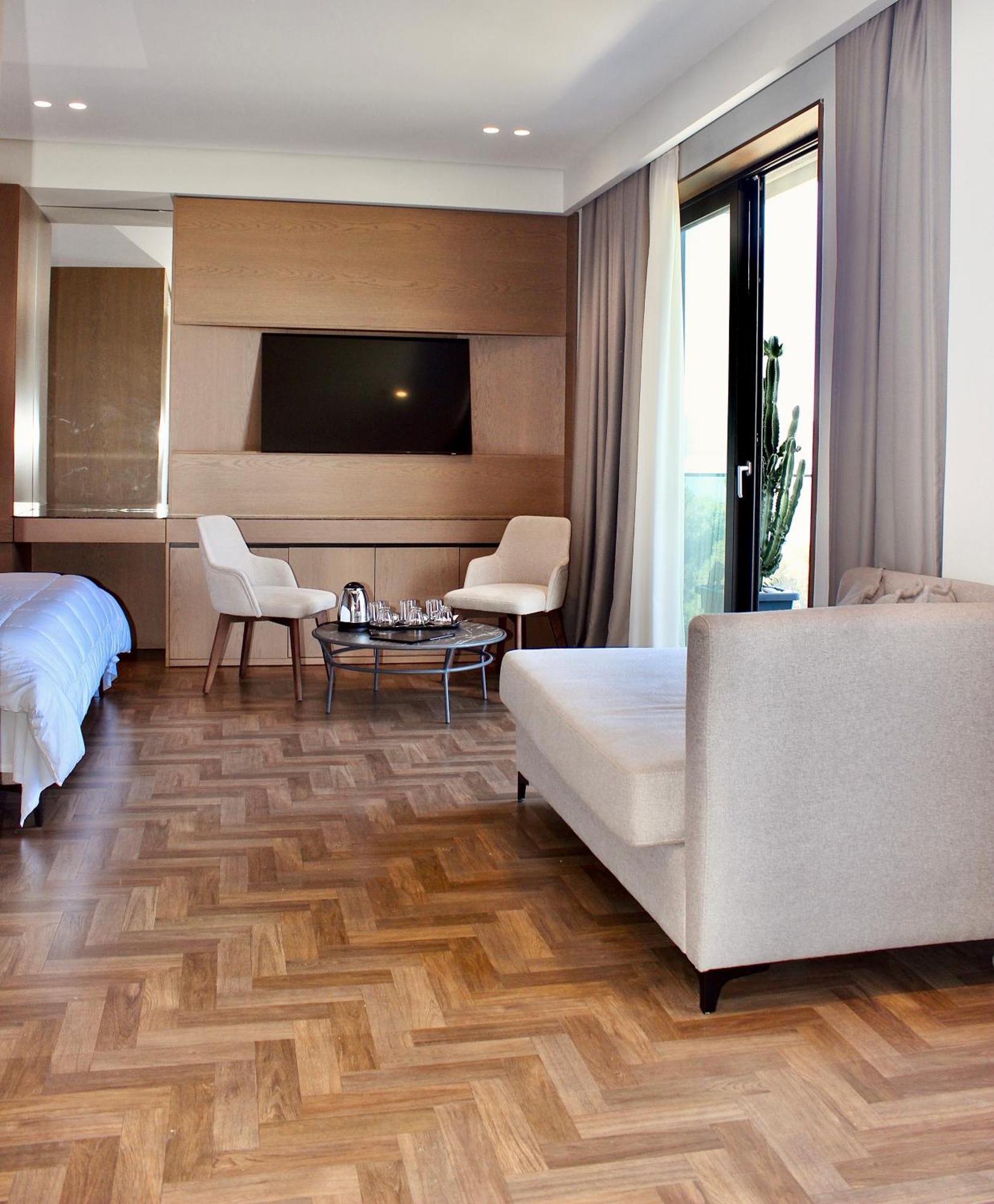 Mazarine Hotel, Vlore, Albania Радима Экстерьер фото
